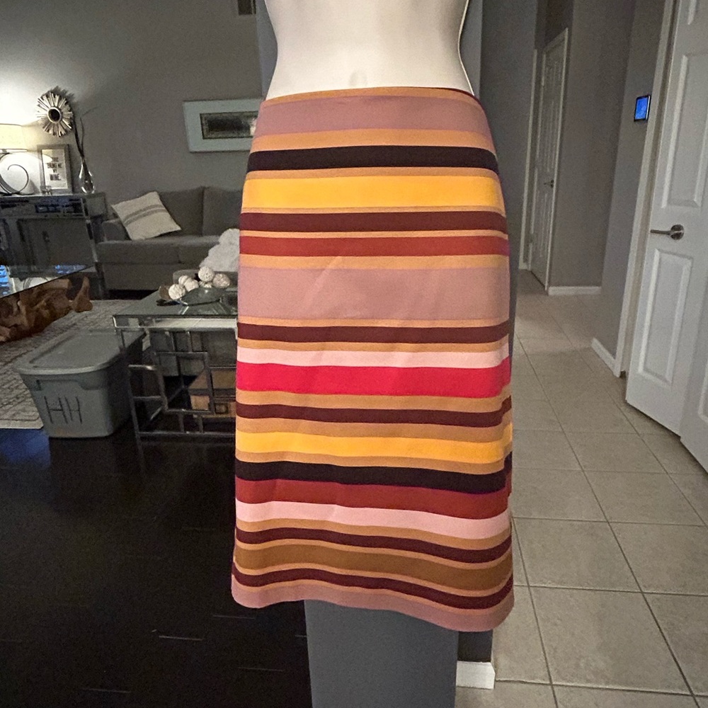 Lord & Taylor Skirt. Size 8P